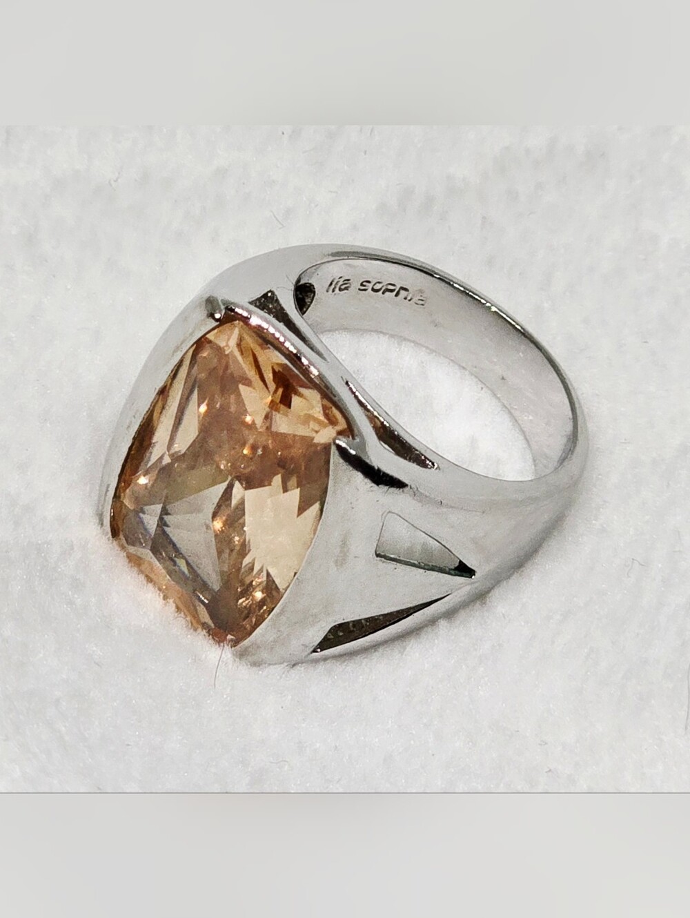 Lia Sophia “Peachy Keen” Ring Champagne Peach CZ Stone Silvertone Setting Sz 7.5